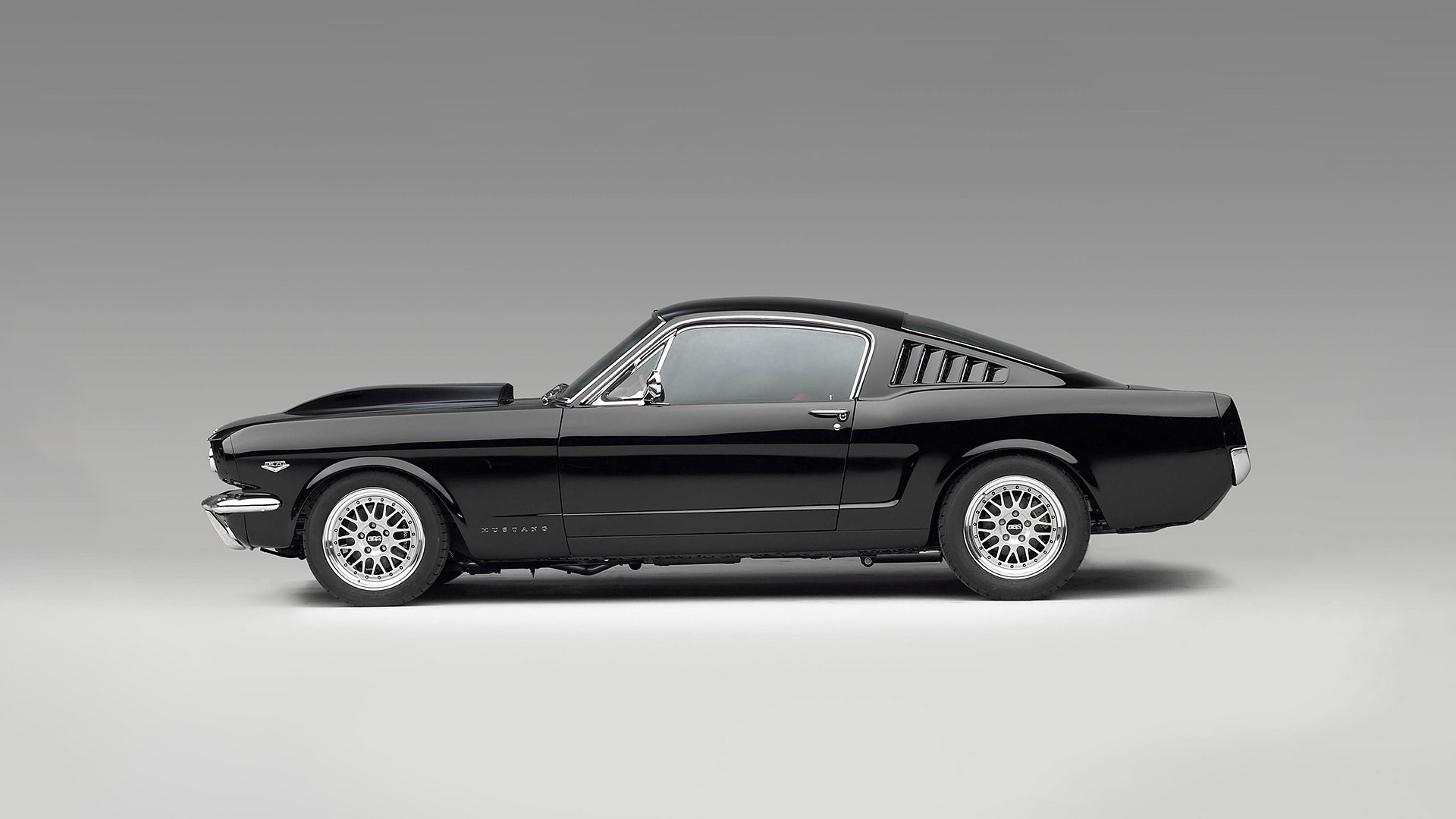 1965 Ford Mustang Fastback 2