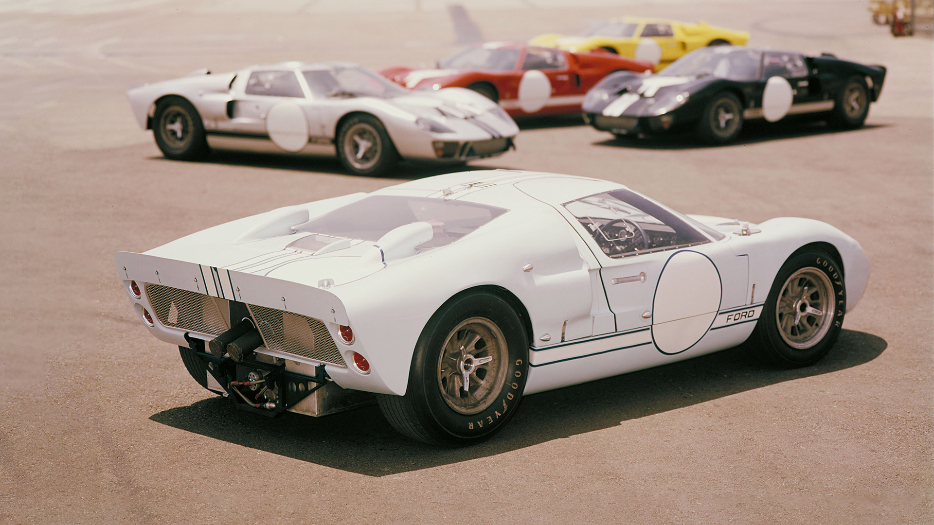 1966 Ford GT40 Mk II 3