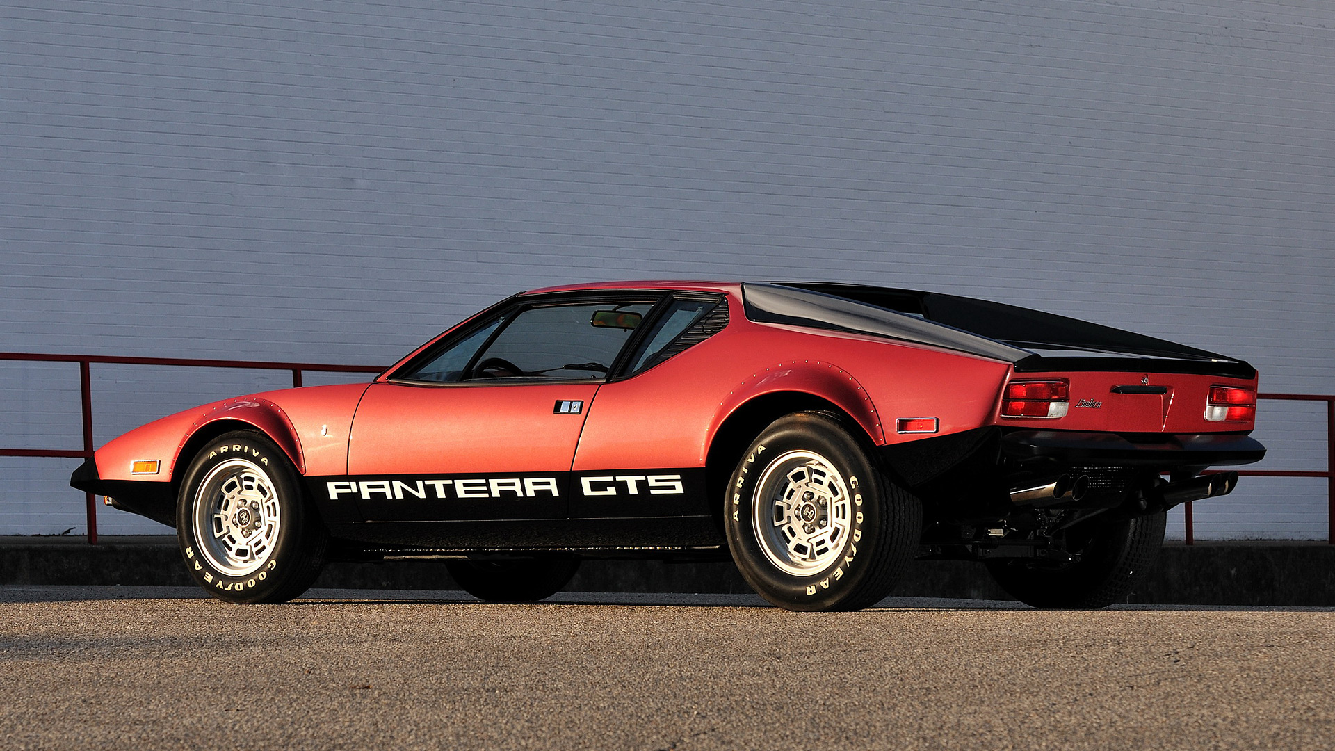 1974 De Tomaso Pantera GTS 2