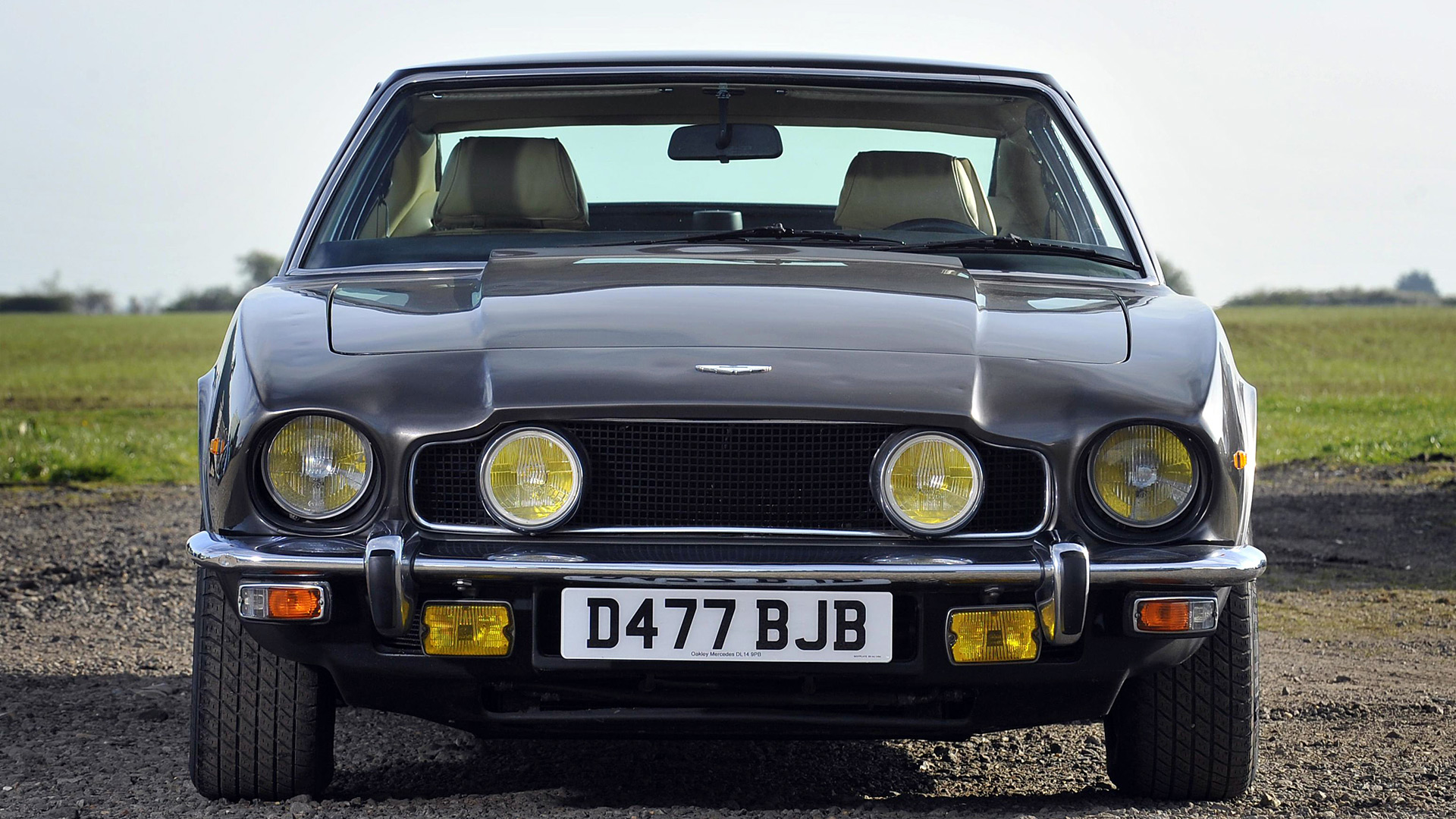 1979 Aston Martin V8 Vantage 4