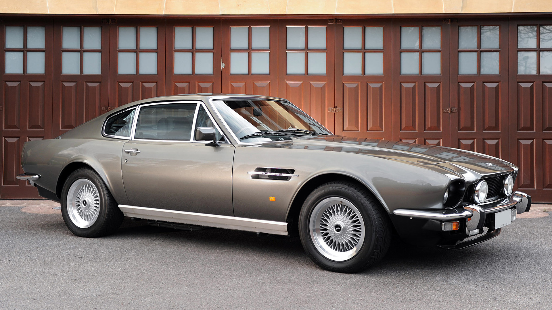1979 Aston Martin V8 Vantage 5