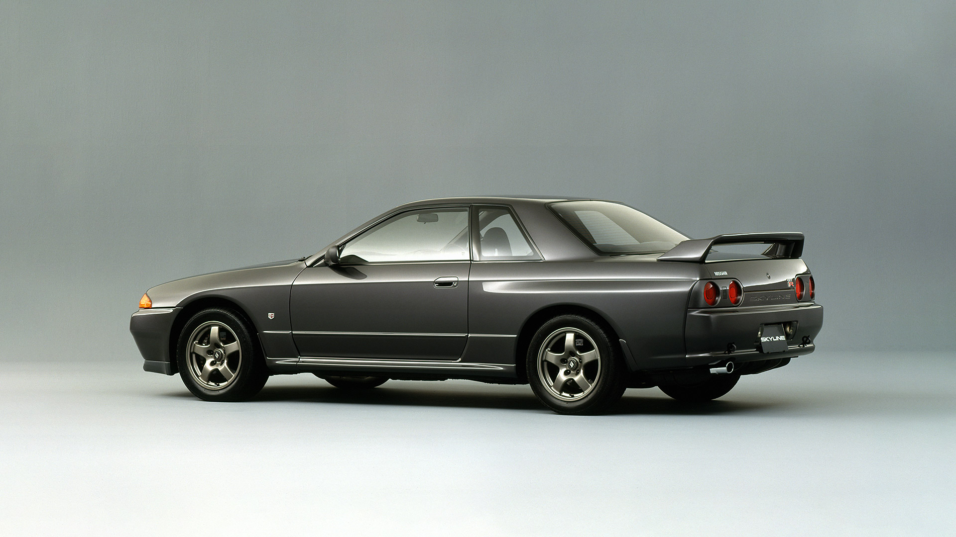 1989 Nissan Skyline GT-R 2