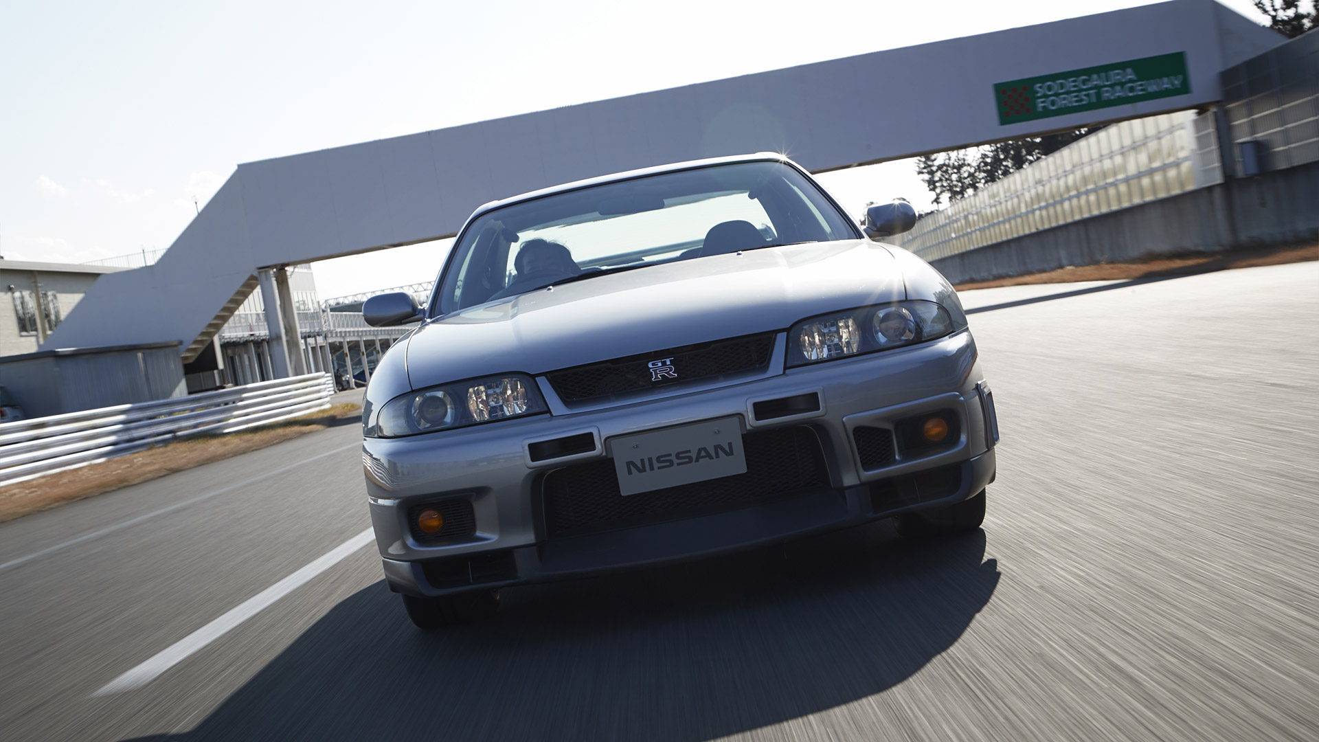 1995 Nissan Skyline GT-R 4