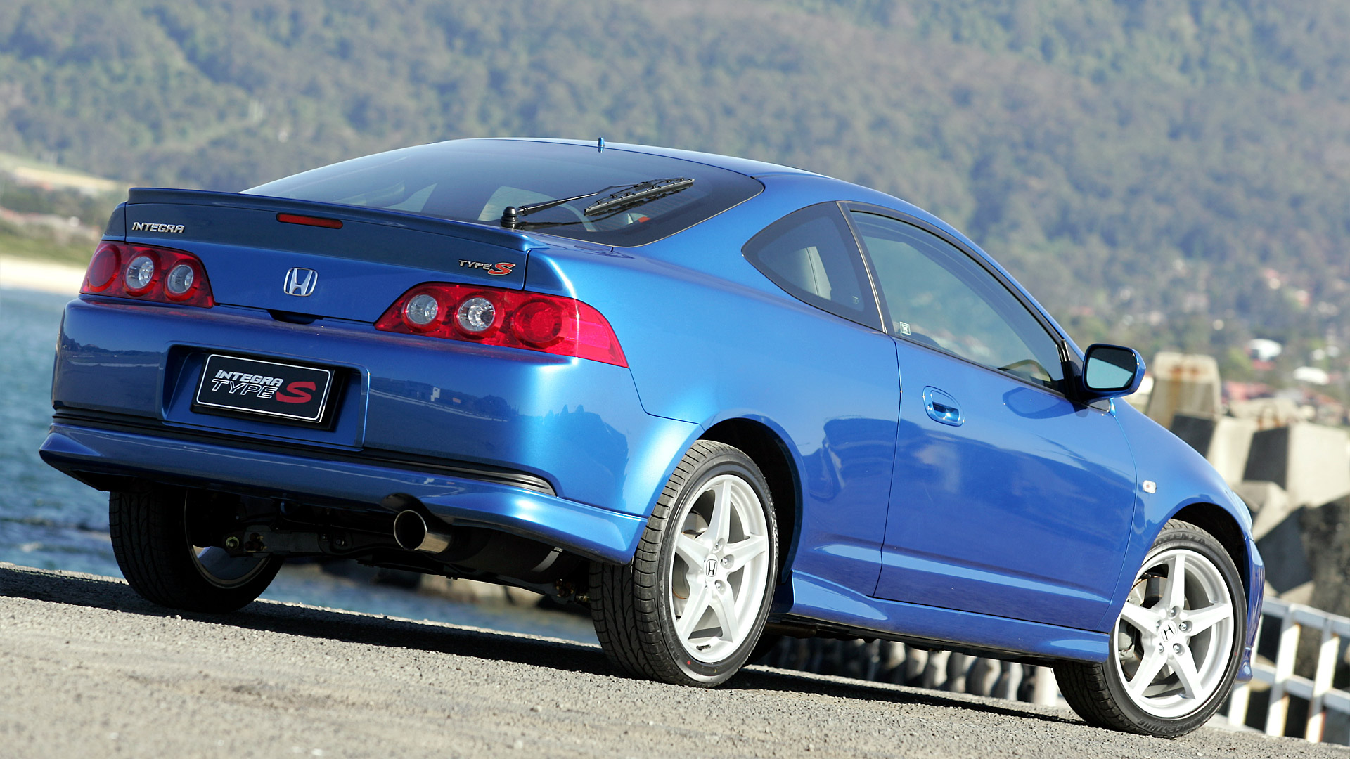 2004 Honda Integra Type S 2