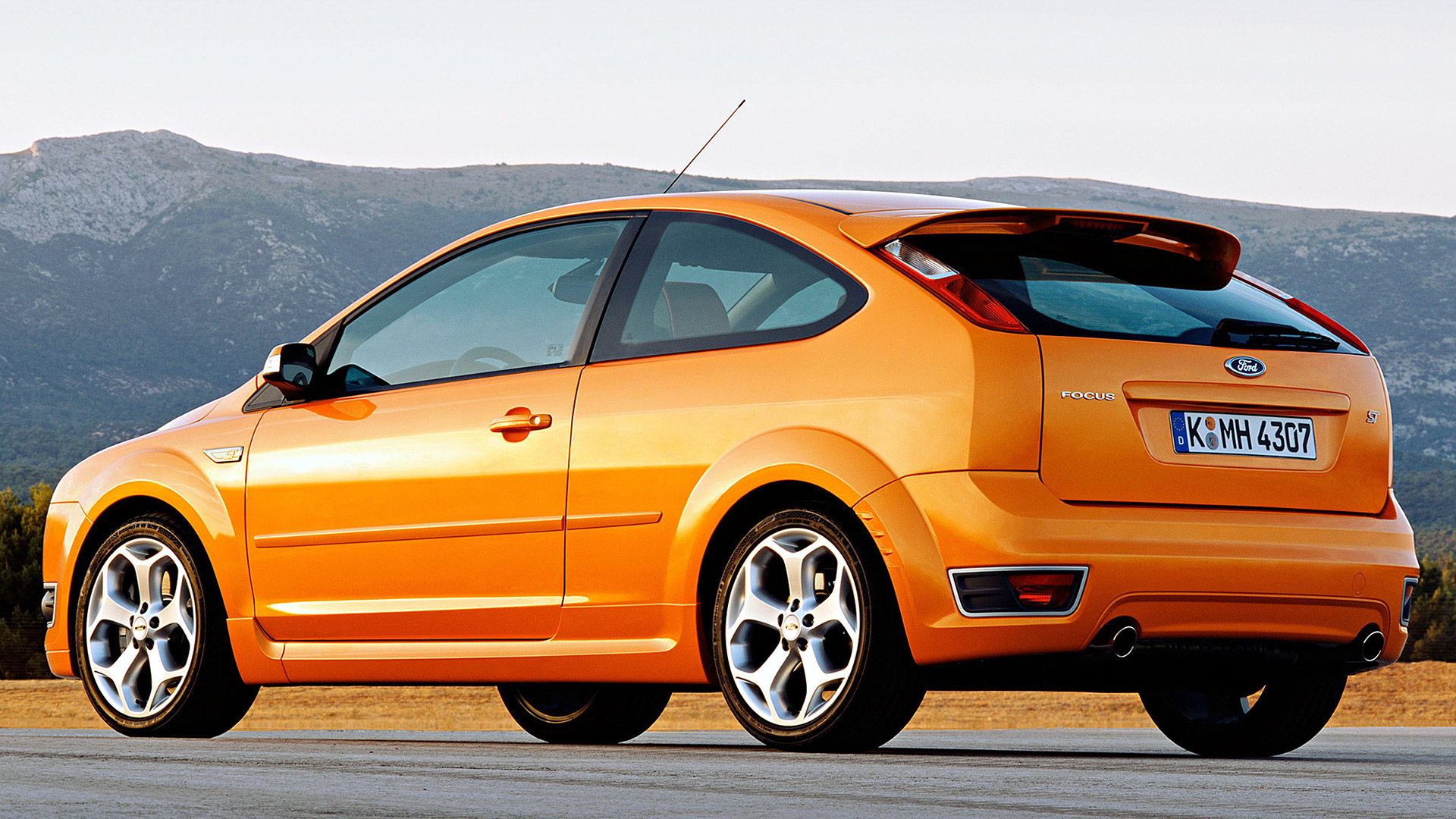 2005 Ford Focus ST 4
