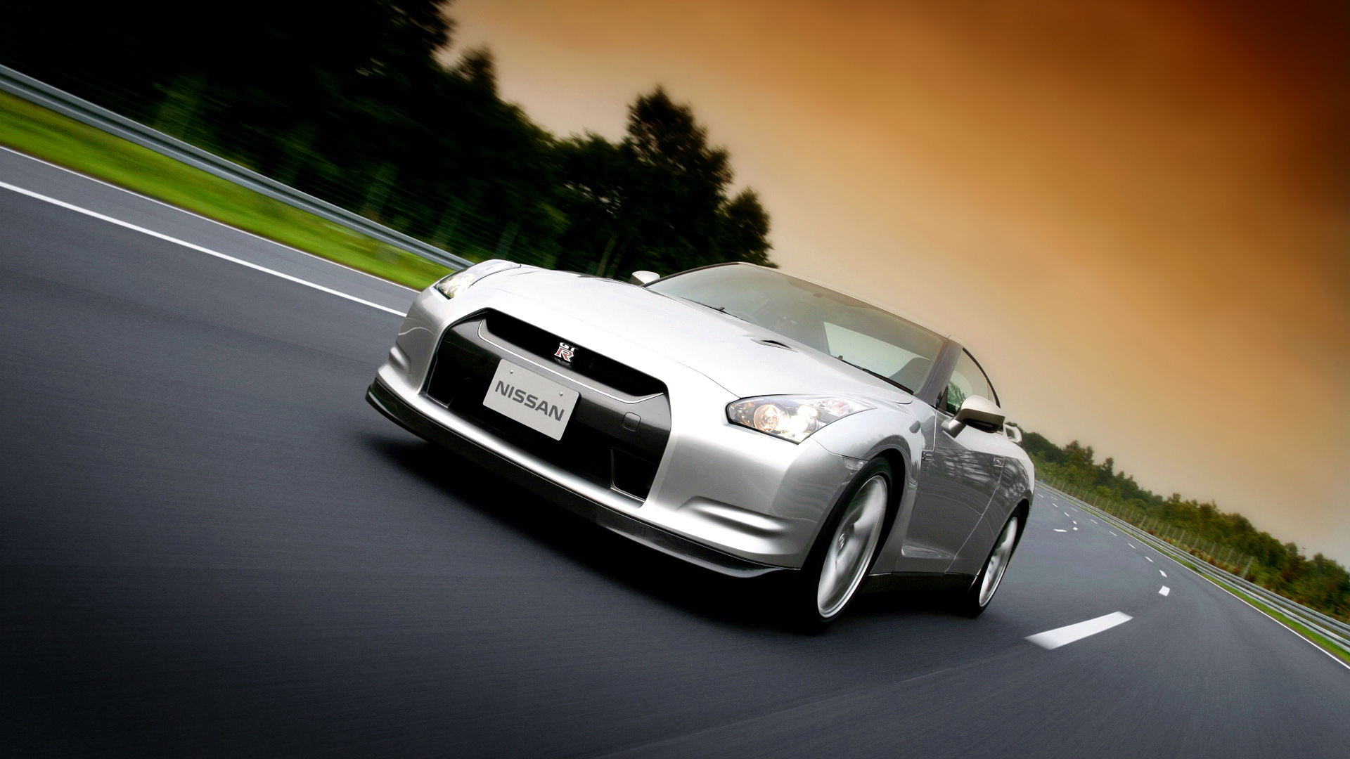 2008 Nissan GT-R 3