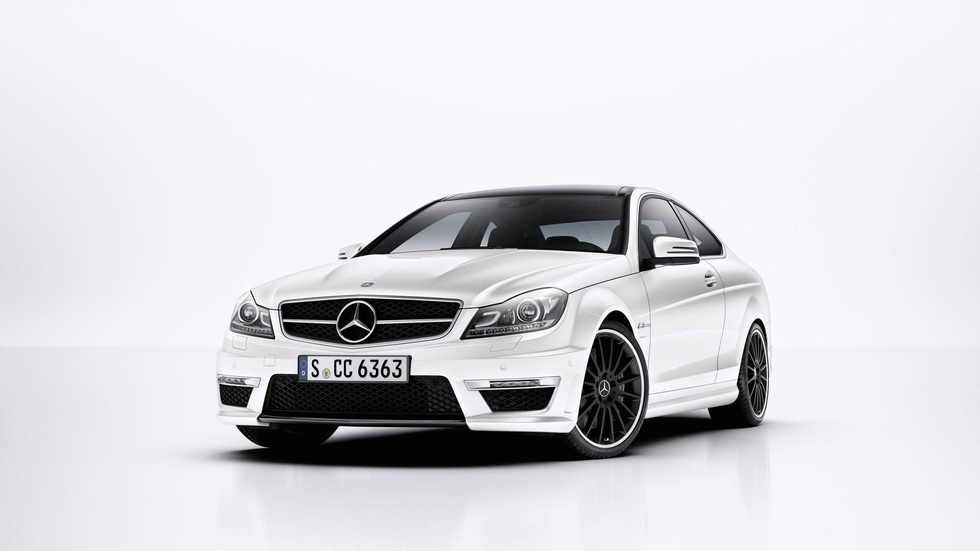 2011 Mercedes-Benz C63 AMG Coupe