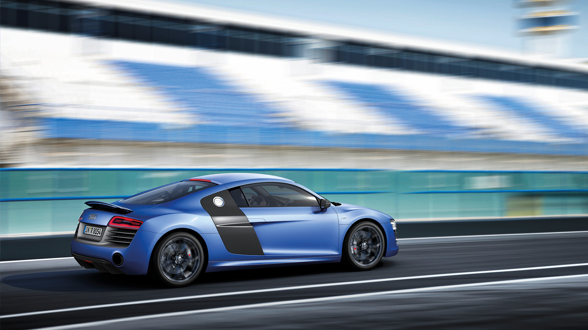 2013 Audi R8 V10 Plus 2