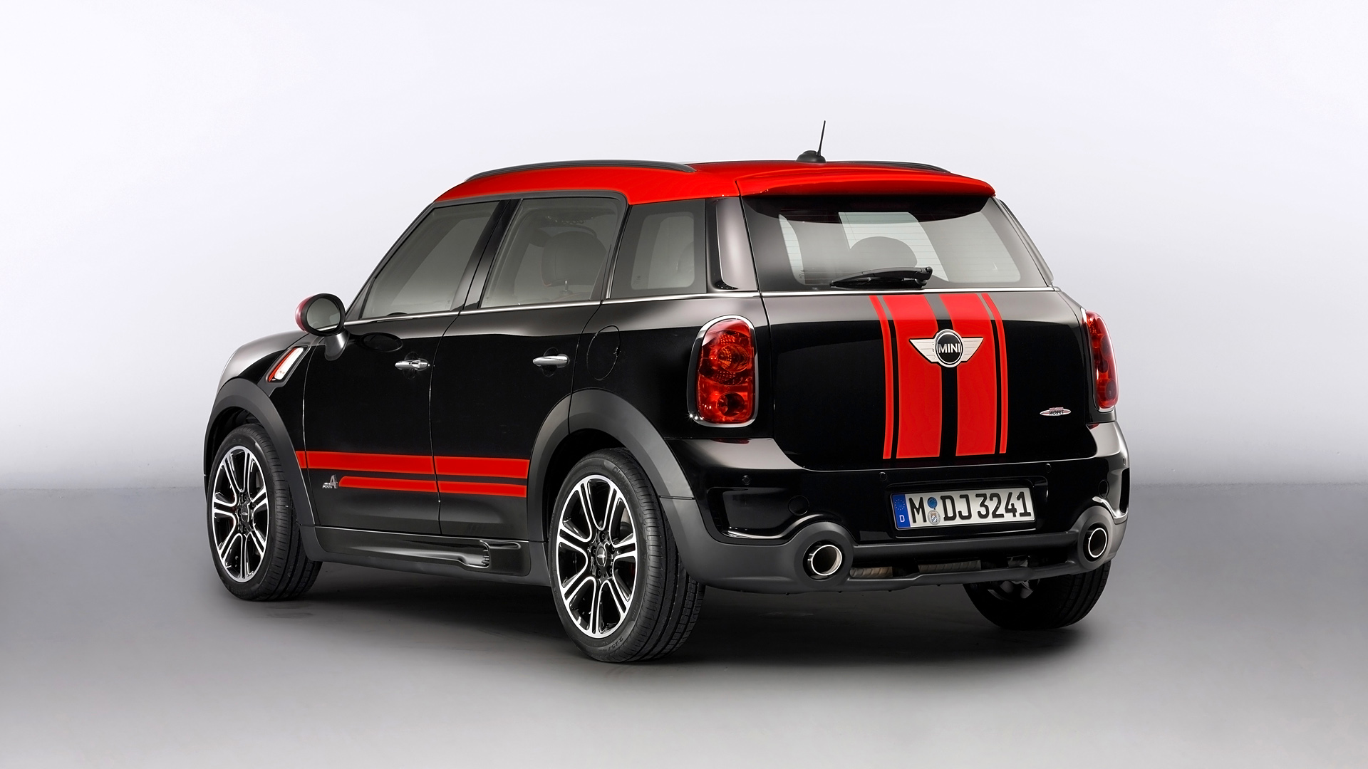 2013 Mini John Cooper Works Countryman 3