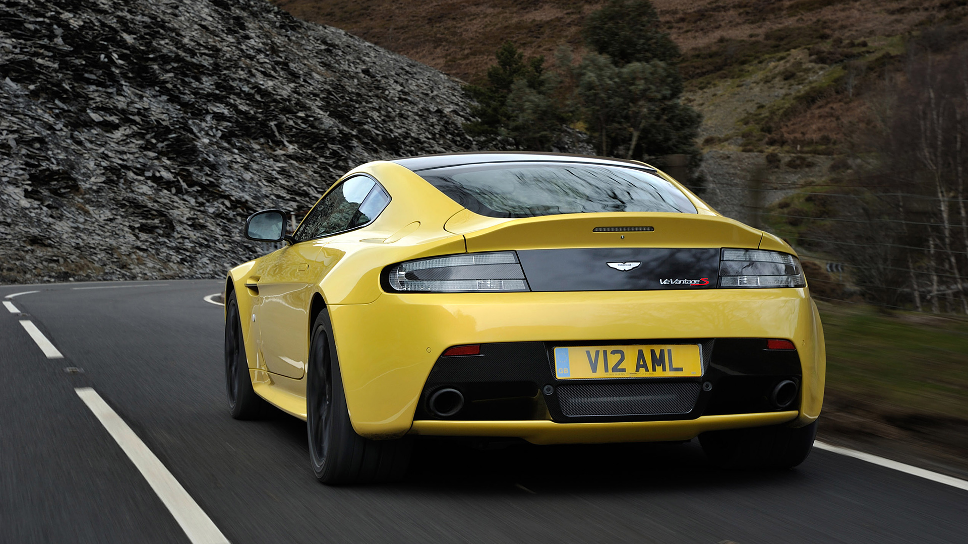 2014 Aston Martin V12 Vantage S 4