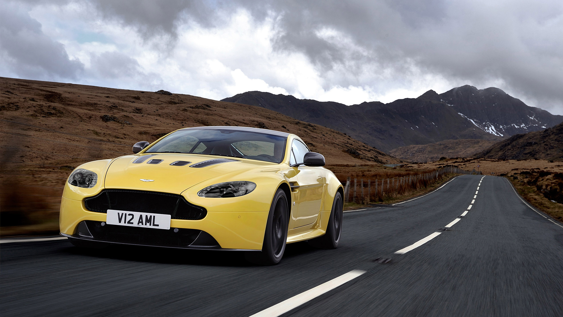 2014 Aston Martin V12 Vantage S 5