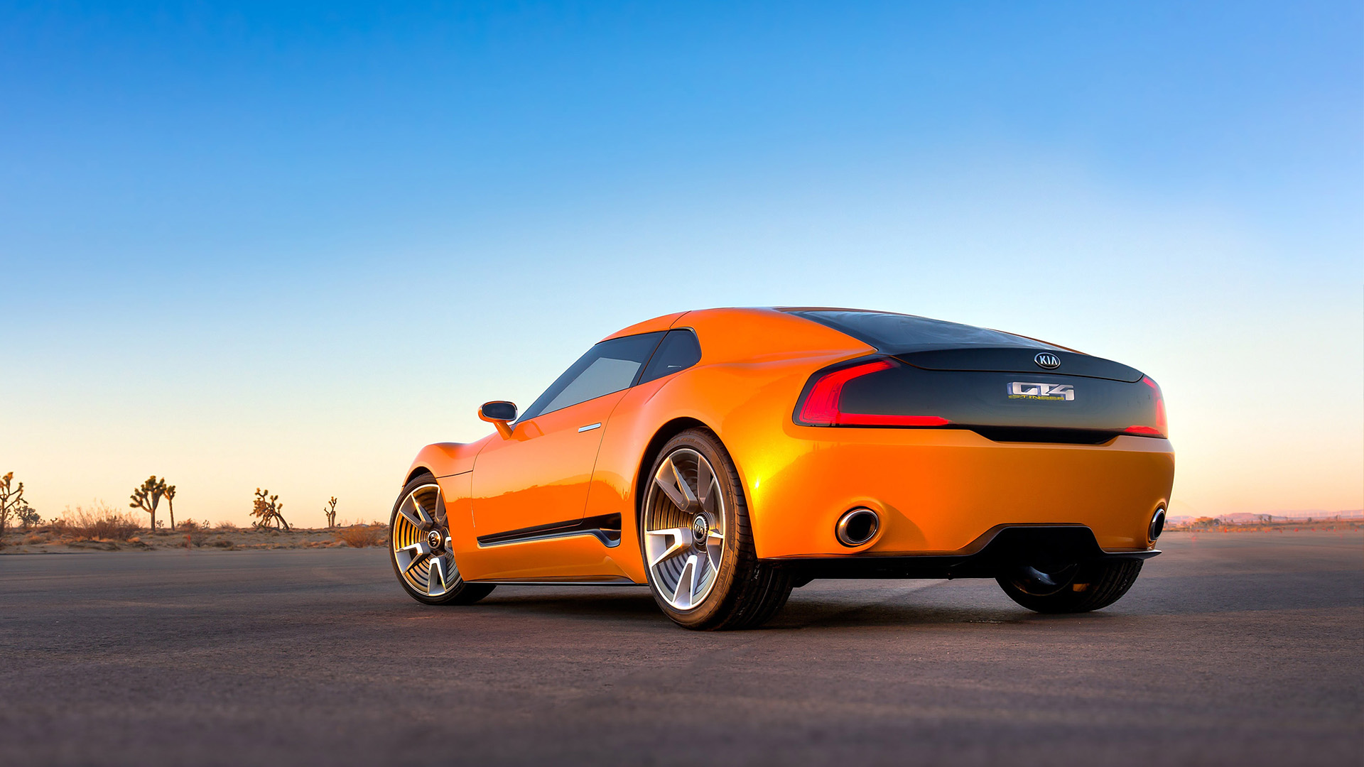 2014 Kia GT4 Stinger Concept 4