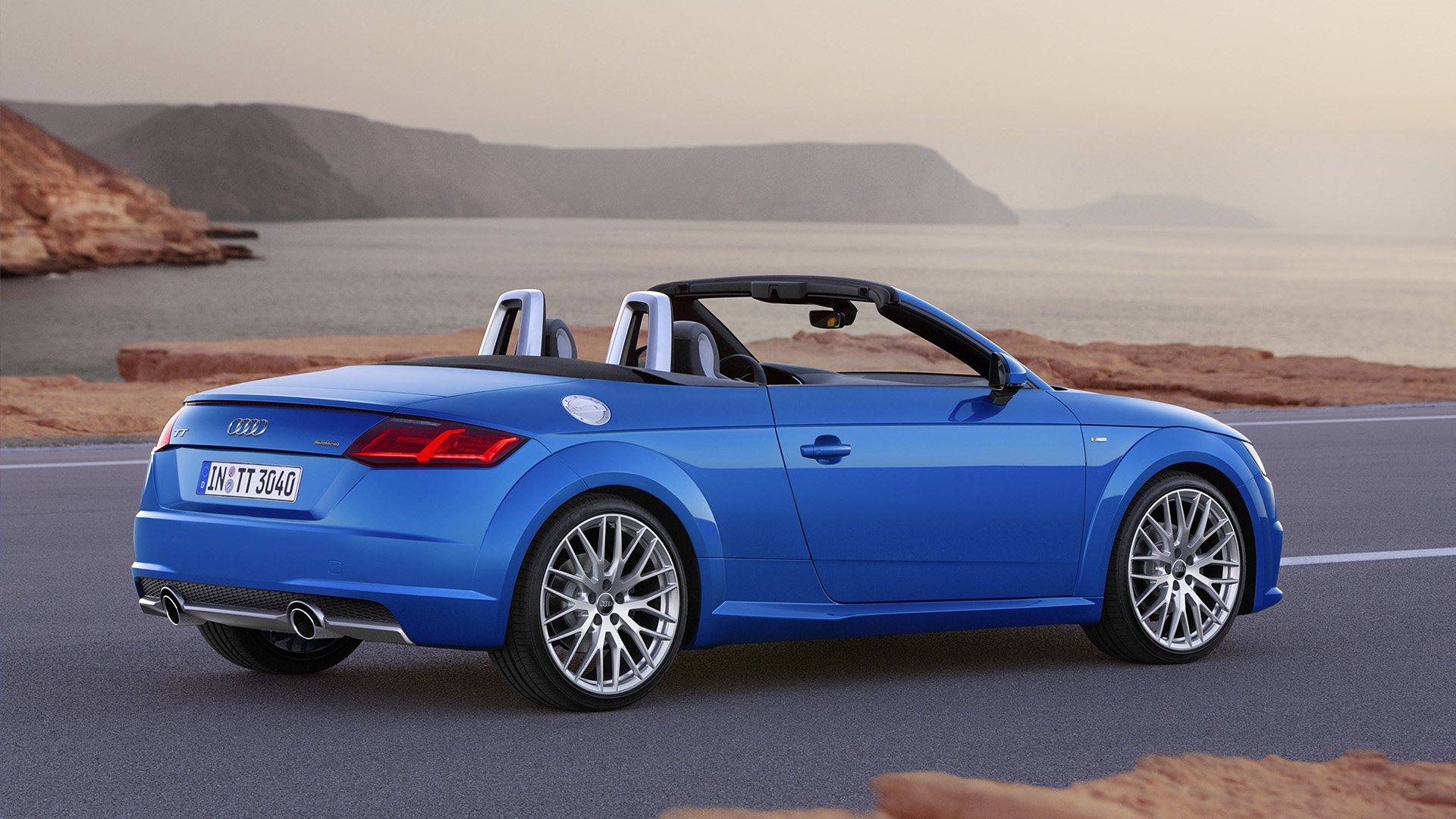 2015 Audi TT Roadster 2