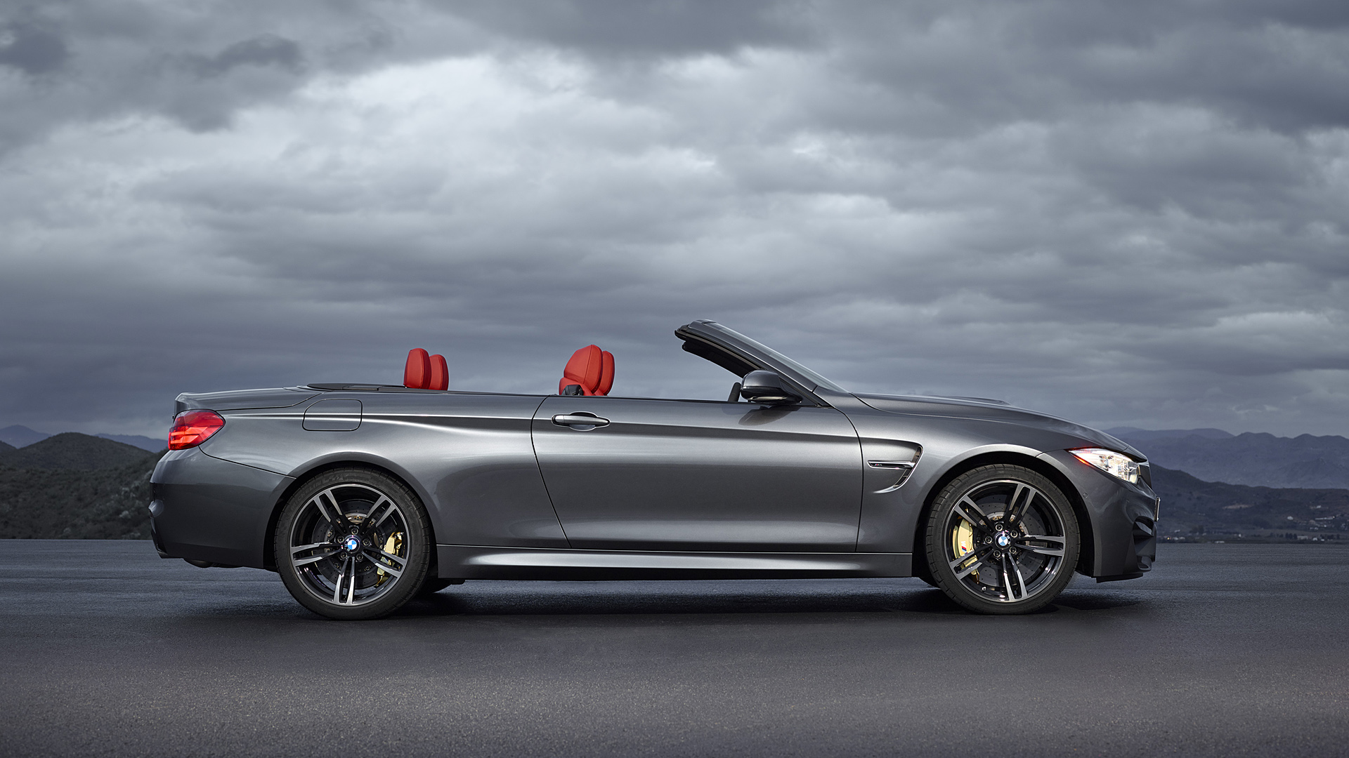 2015 BMW M4 Convertible 2