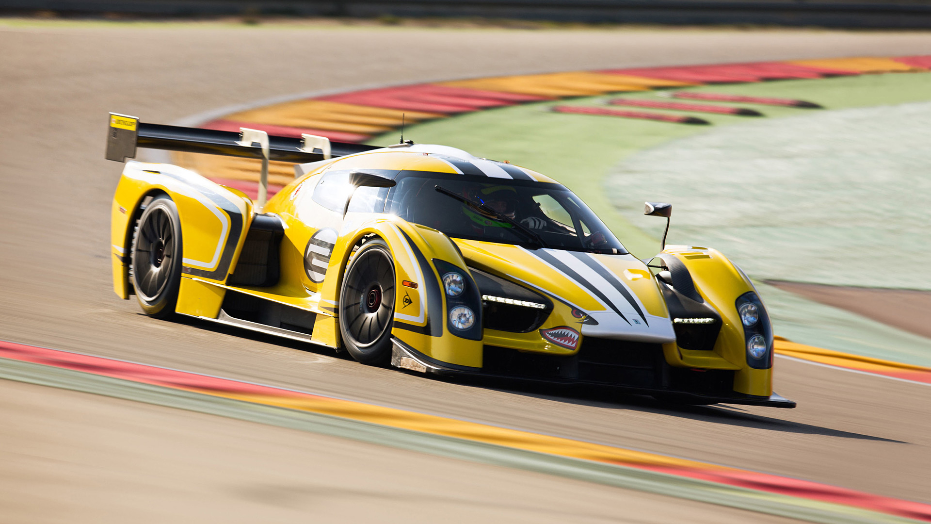 2015 SCG 003 Competizione