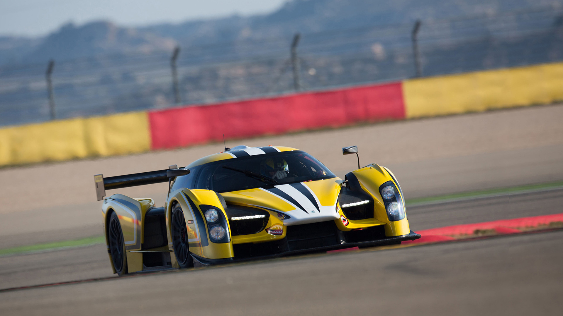 2015 SCG 003 Competizione 5