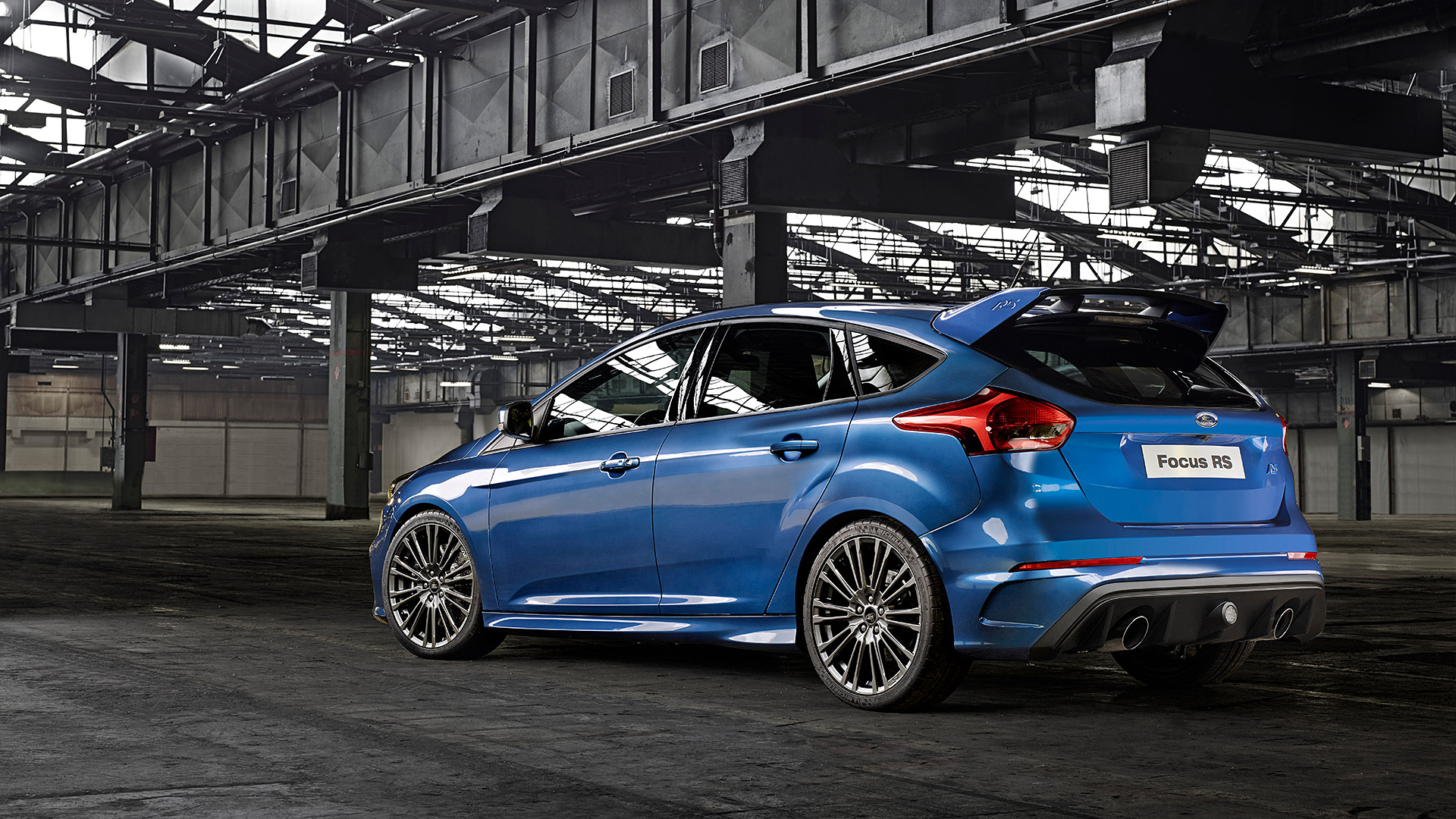 2016 Ford Focus RS 2