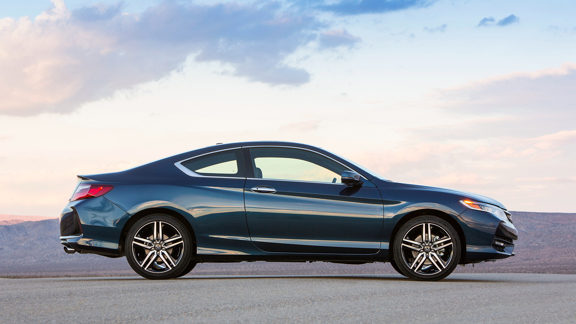 2016 Honda Accord Touring Coupe 3