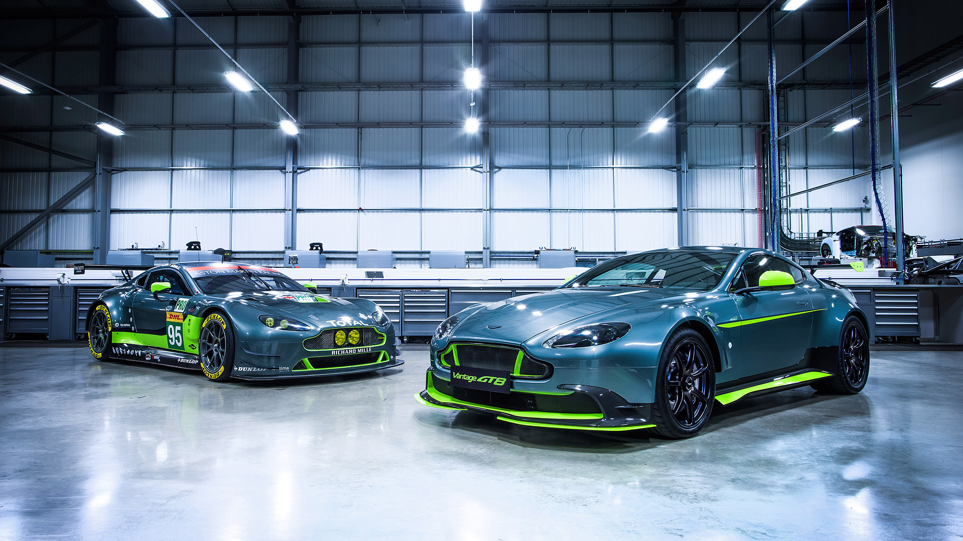 2017 Aston Martin Vantage GT8