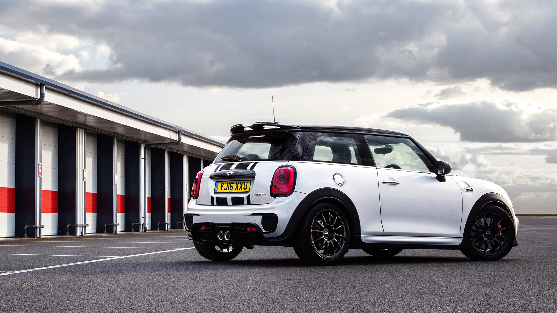 2017 Mini John Cooper Works Challenge 3