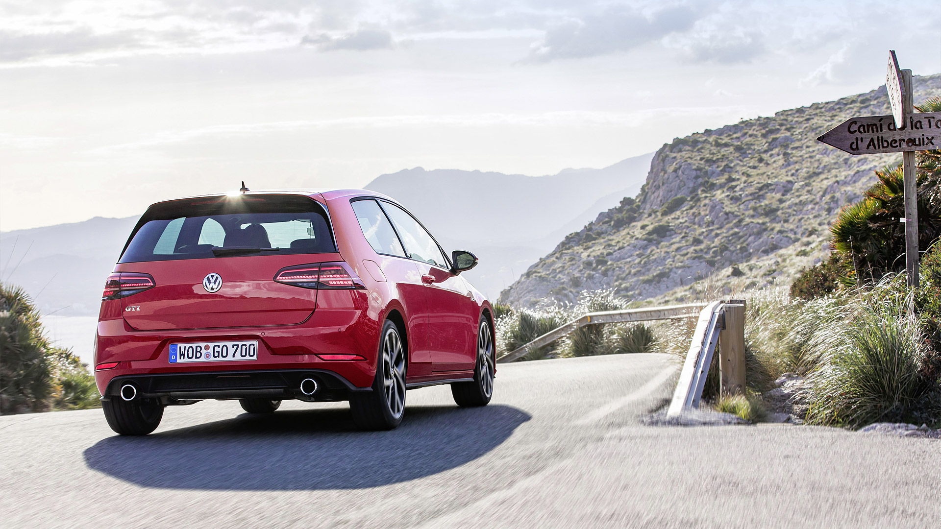 2017 Volkswagen Golf GTI 4