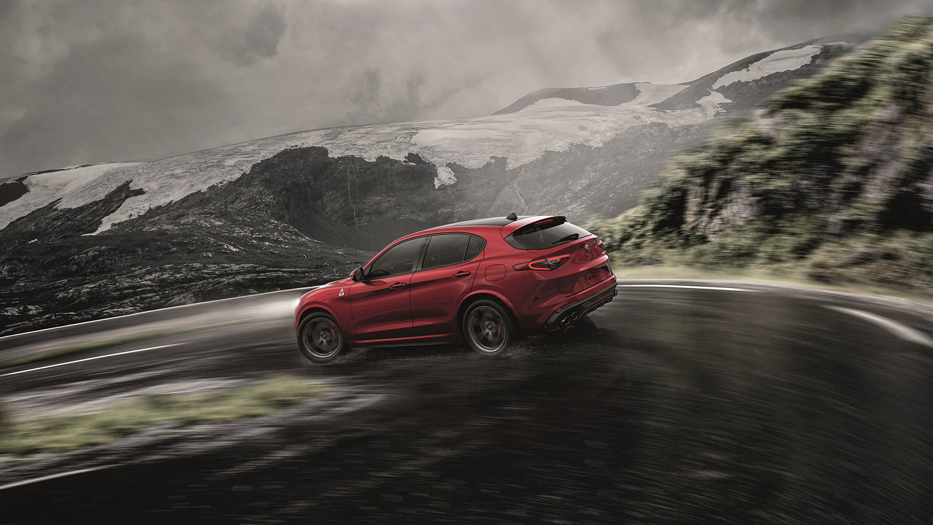 2018 Alfa Romeo Stelvio Quadrifoglio 5