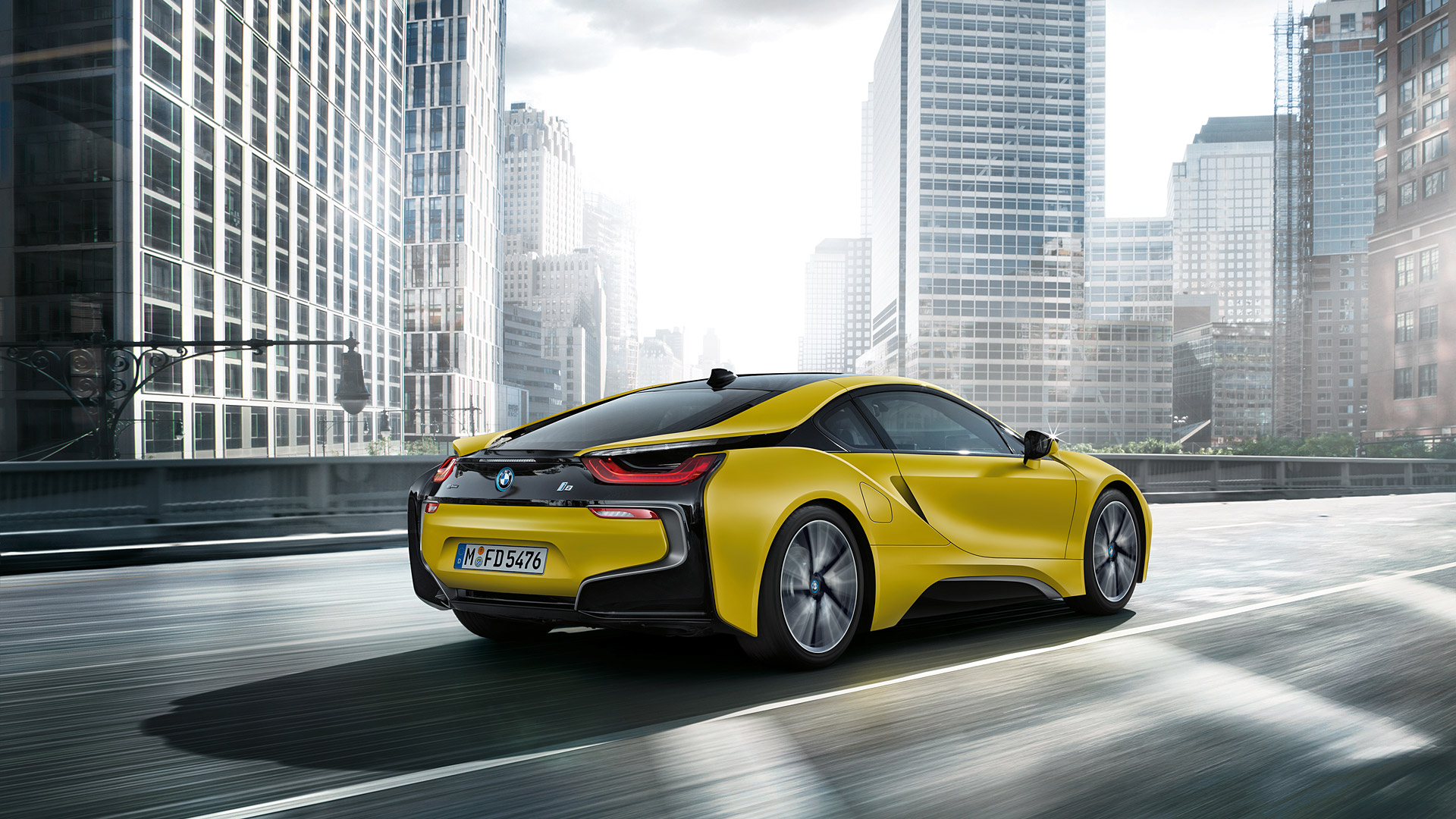 2018 BMW i8 Protonic Frozen Yellow 2