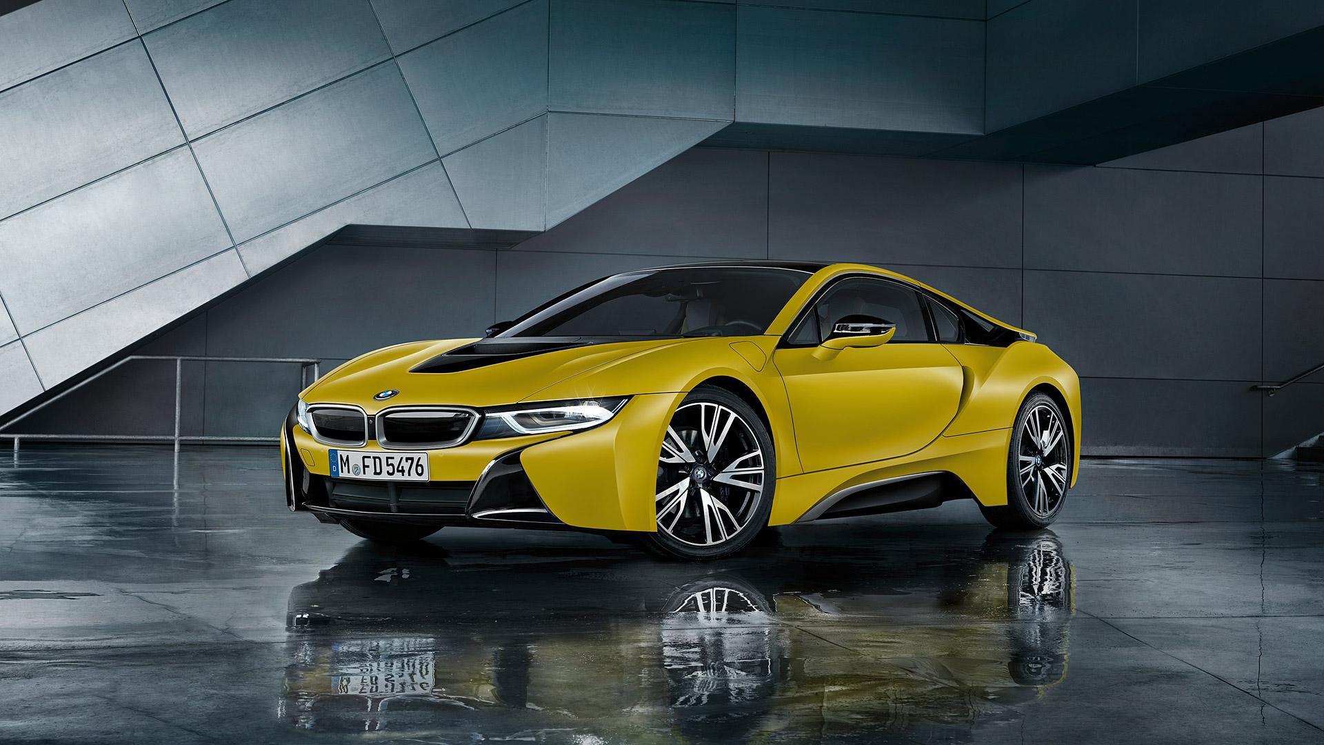 2018 BMW i8 Protonic Frozen Yellow 4