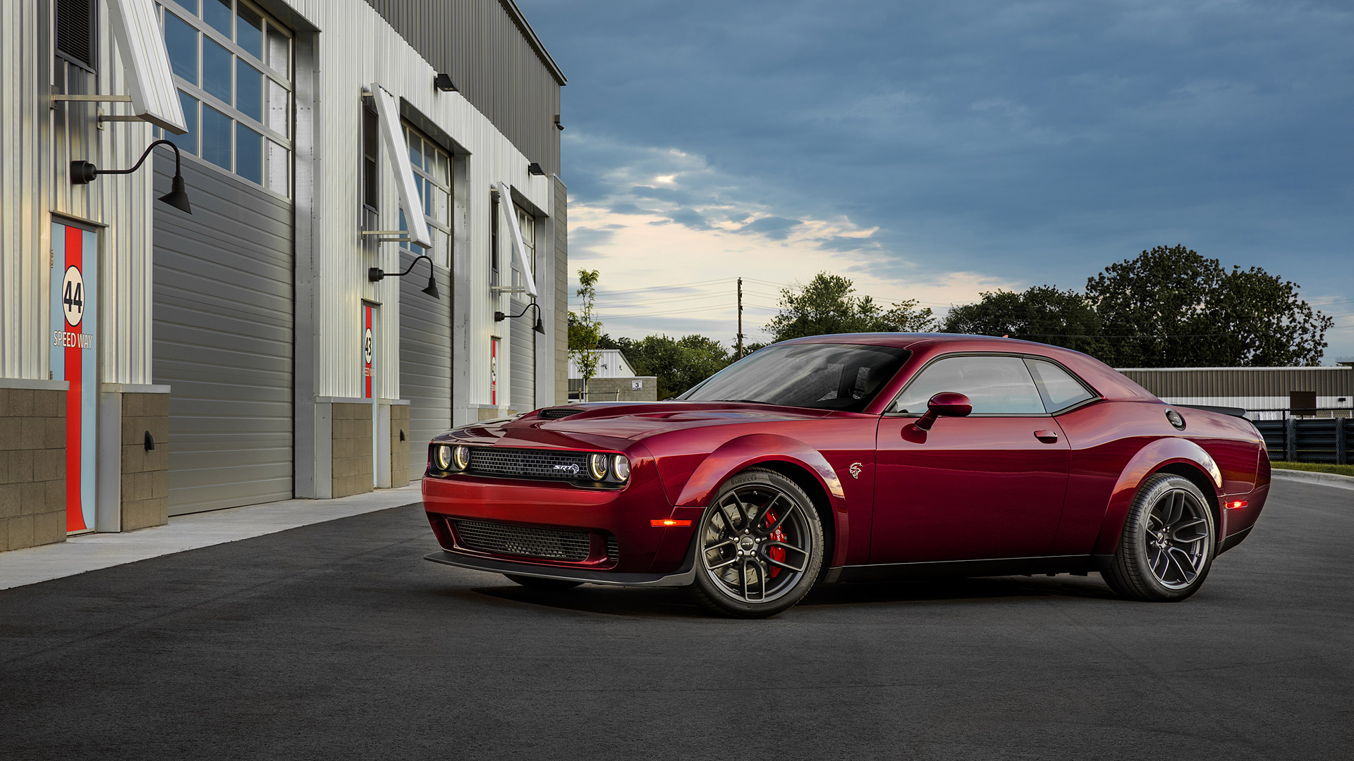 2018 Dodge Challenger SRT Hellcat Widebody 3