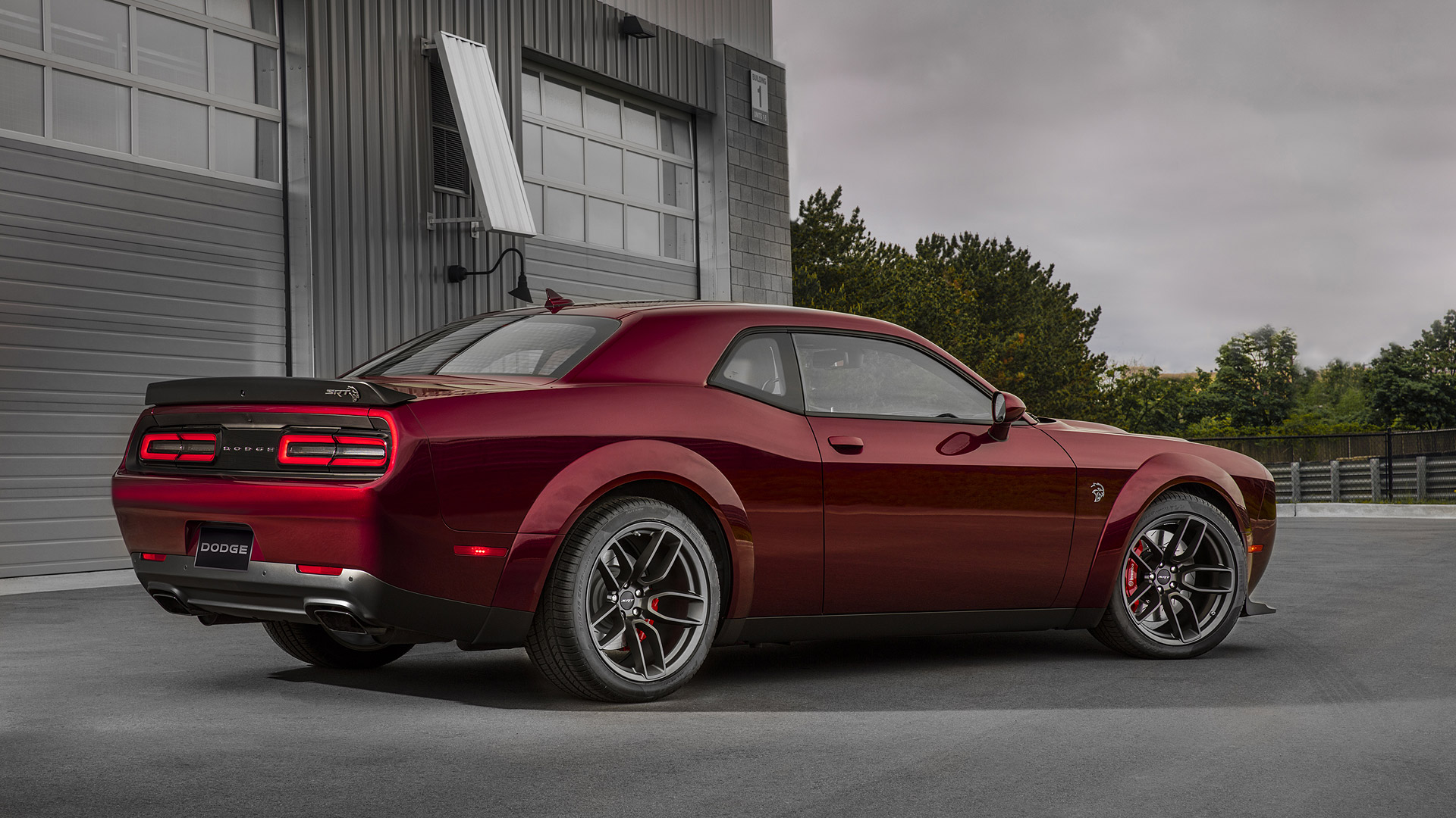 2018 Dodge Challenger SRT Hellcat Widebody 4