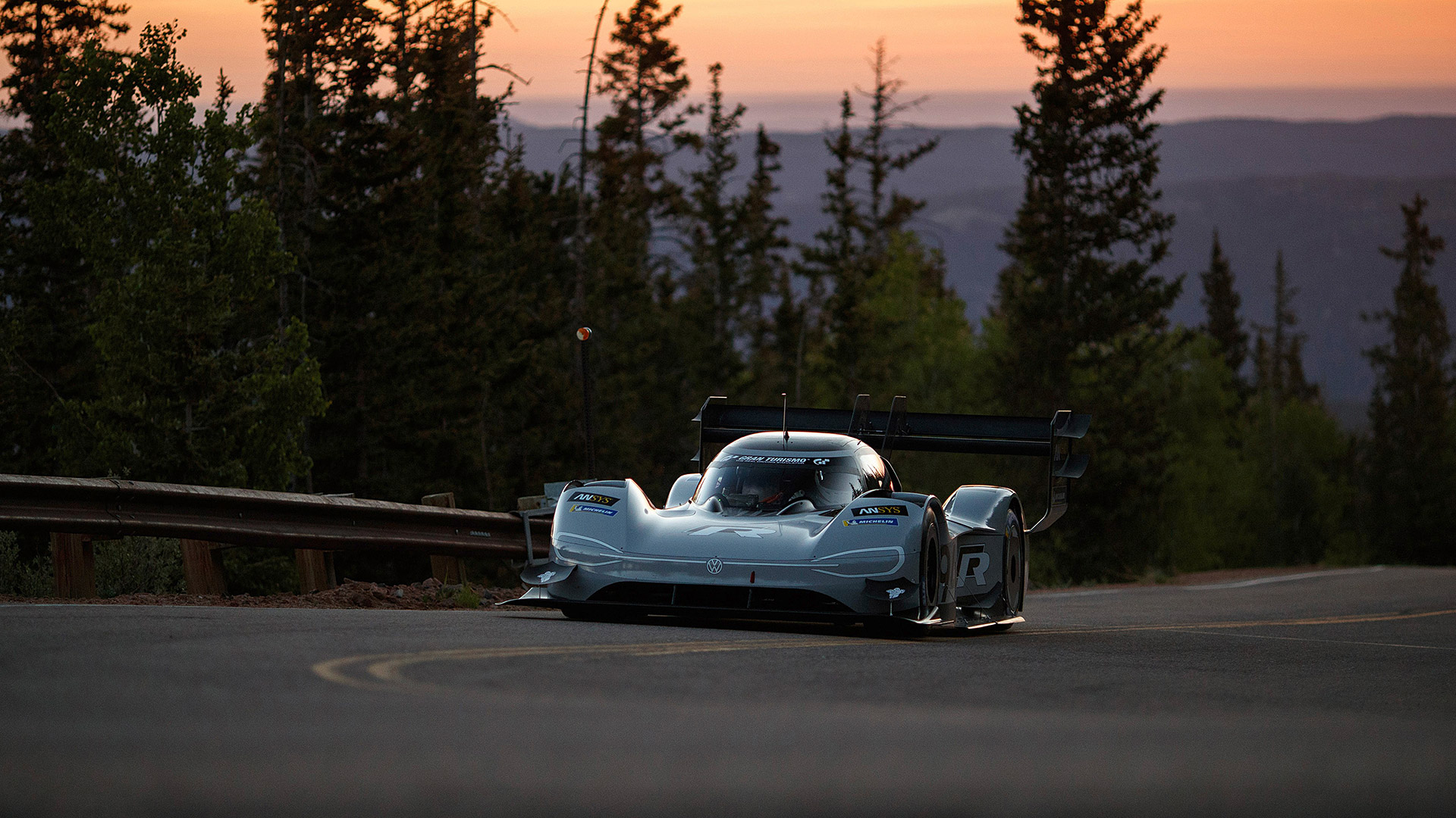 2018 Volkswagen ID R Pikes Peak 3