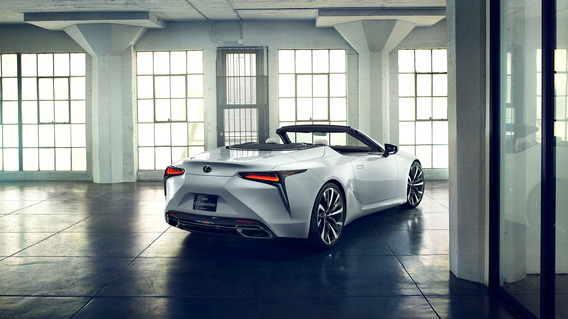 2019 Lexus LC Convertible Concept 3