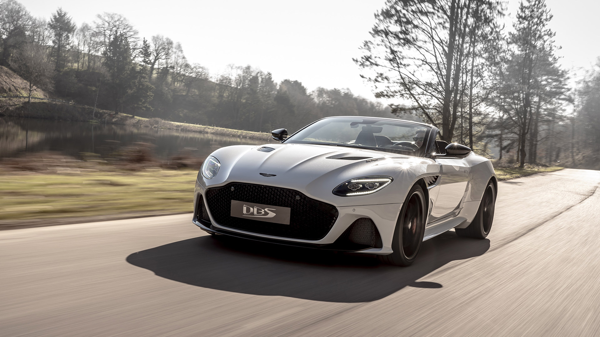 2020 Aston Martin DBS Superleggera Volante 5