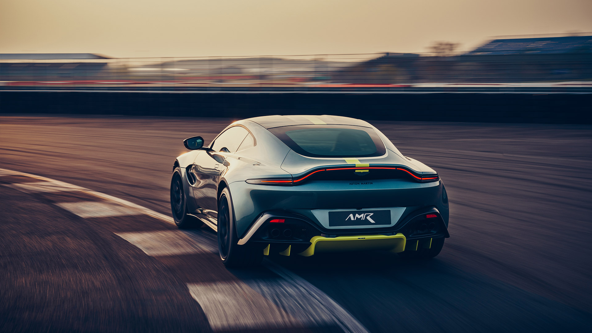 2020 Aston Martin Vantage AMR 2