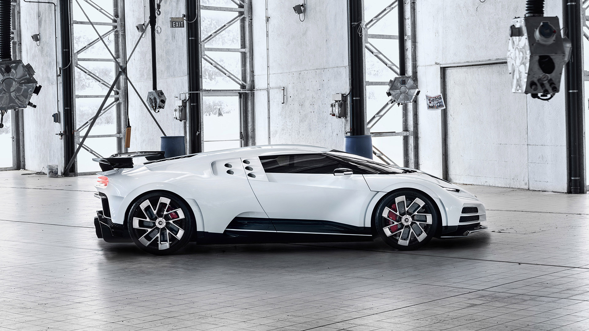 2020 Bugatti Centodieci 5