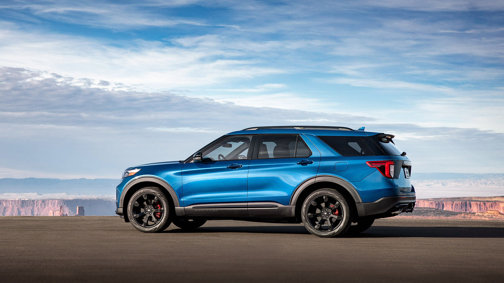 2020 Ford Explorer ST 2
