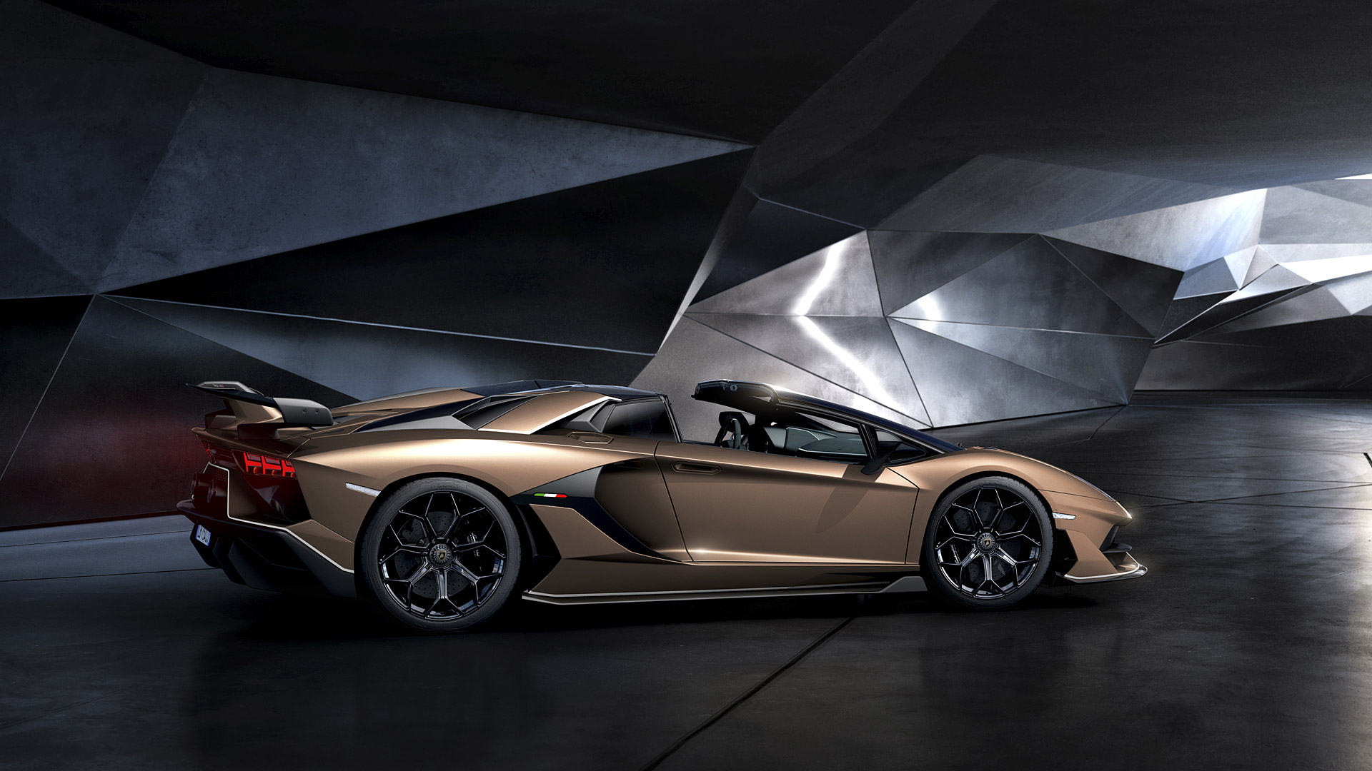 2020 Lamborghini Aventador SVJ Roadster 4