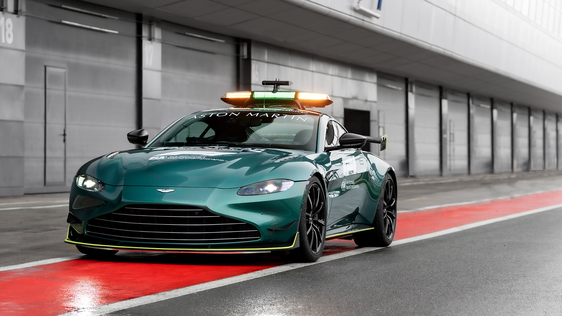 2021 Aston Martin Vantage F1 Safety Car
