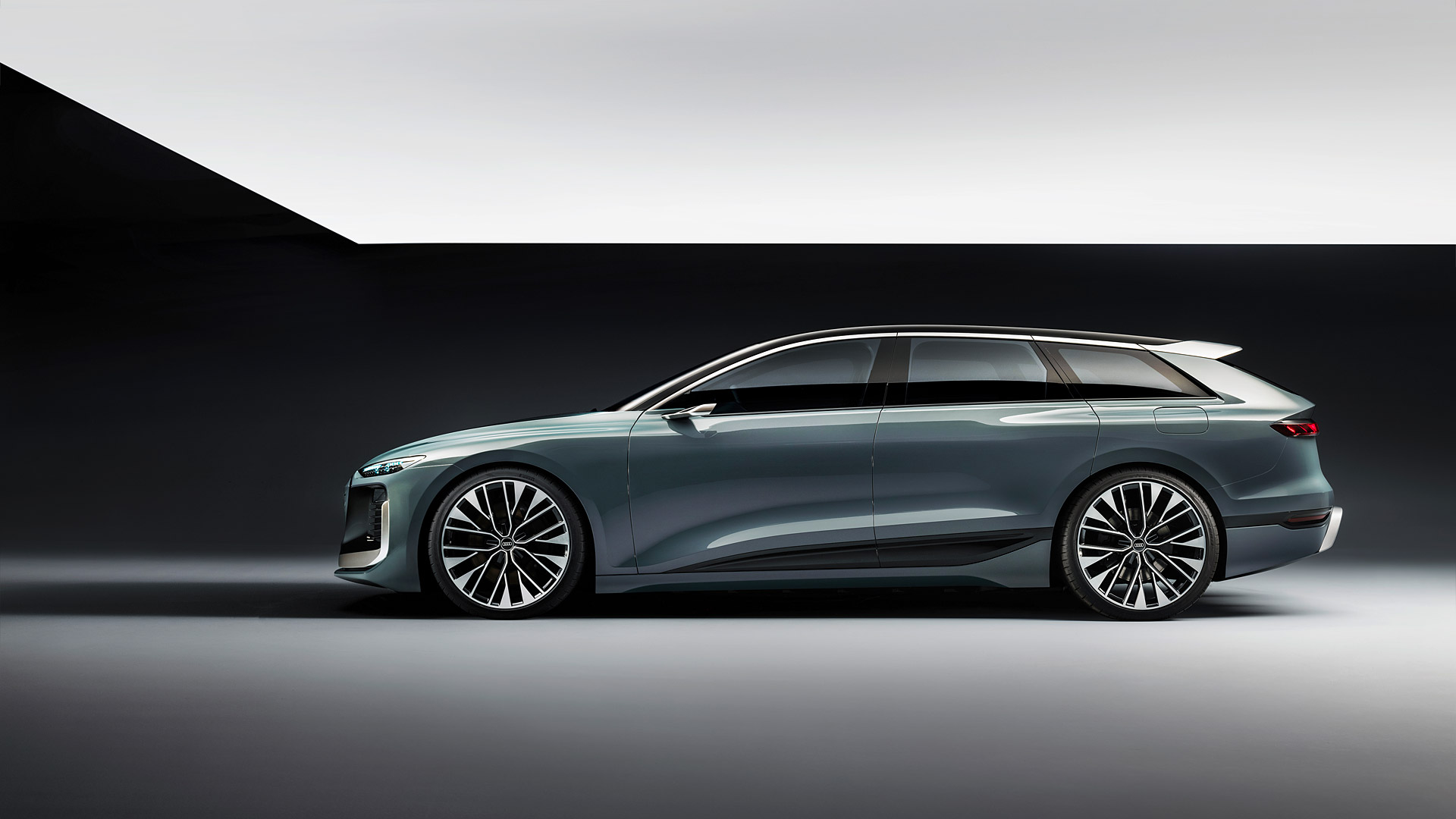 2022 Audi A6 Avant E-Tron Concept 2