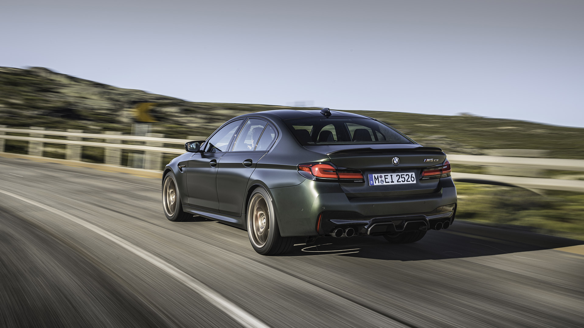 2022 BMW M5 CS 4