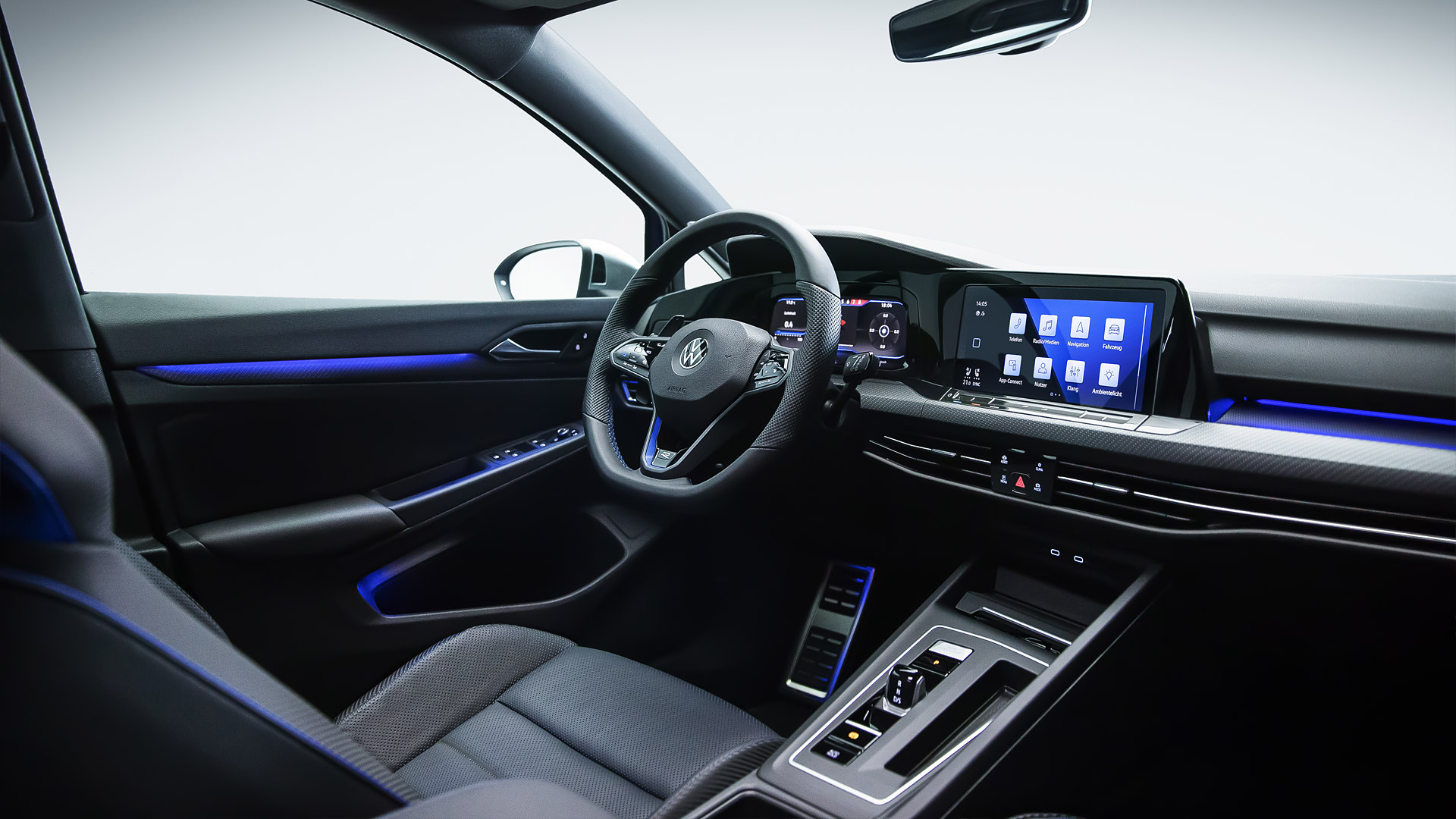 2022 Volkswagen Golf R 4