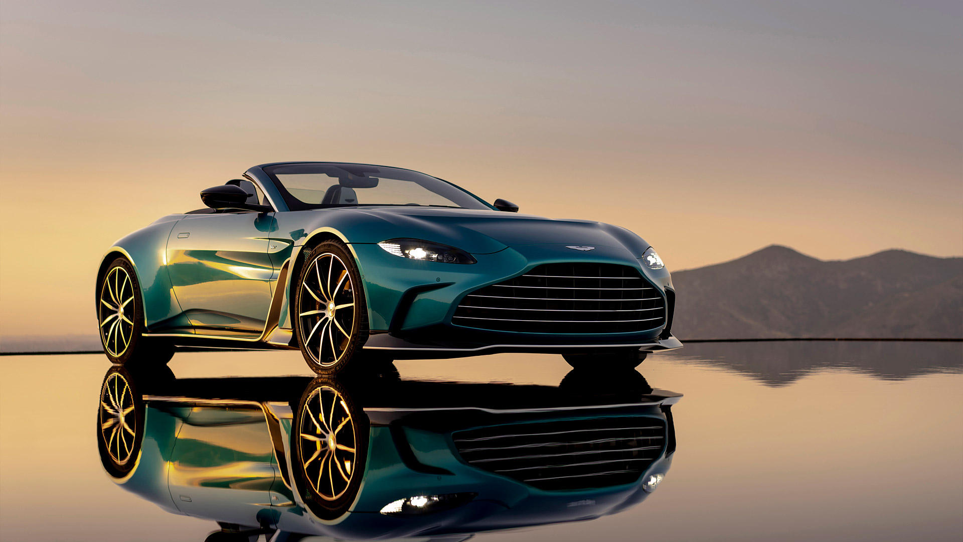 2023 Aston Martin V12 Vantage Roadster