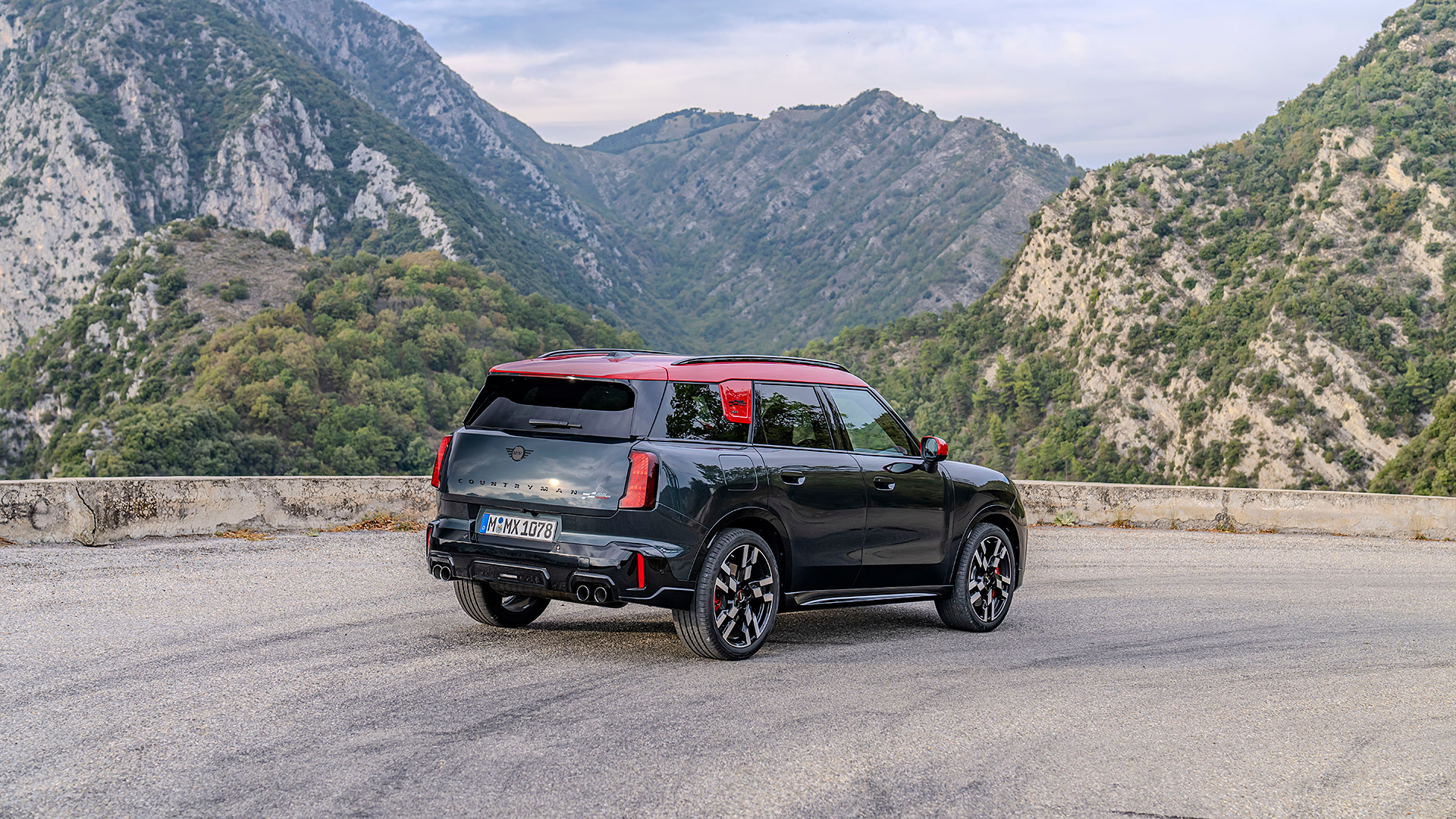 2024 Mini John Cooper Works Countryman 2
