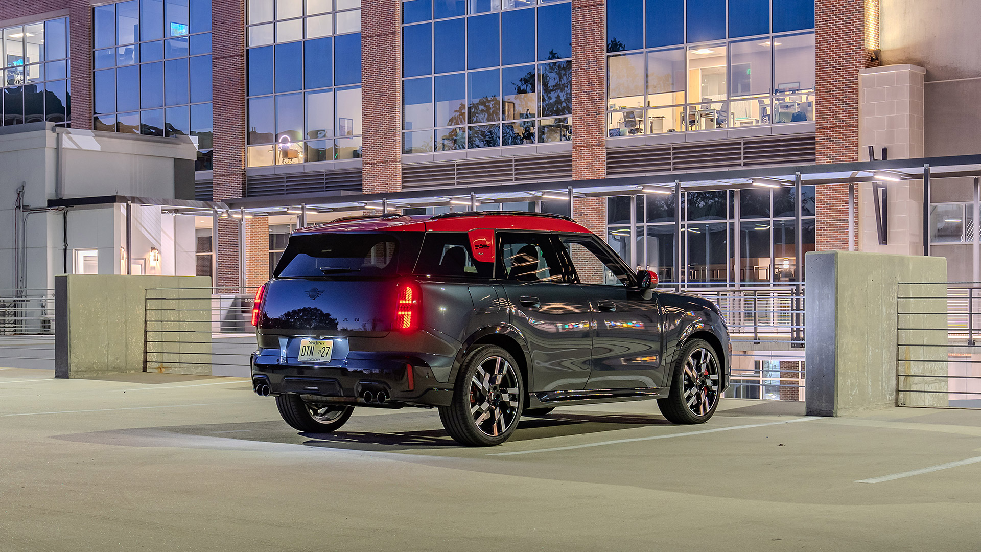 2024 Mini John Cooper Works Countryman 4