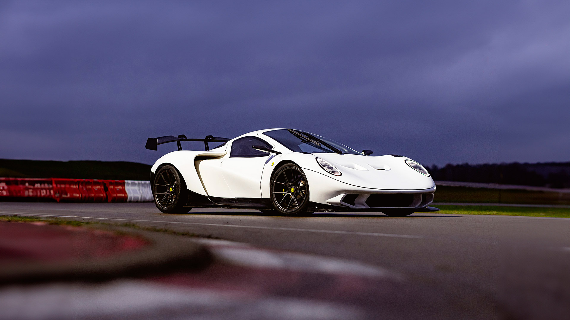 2024 Rhino Racing RR01 5