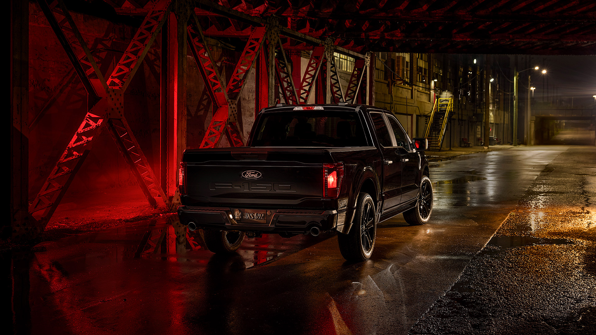 2025 Ford F-150 Lobo 4