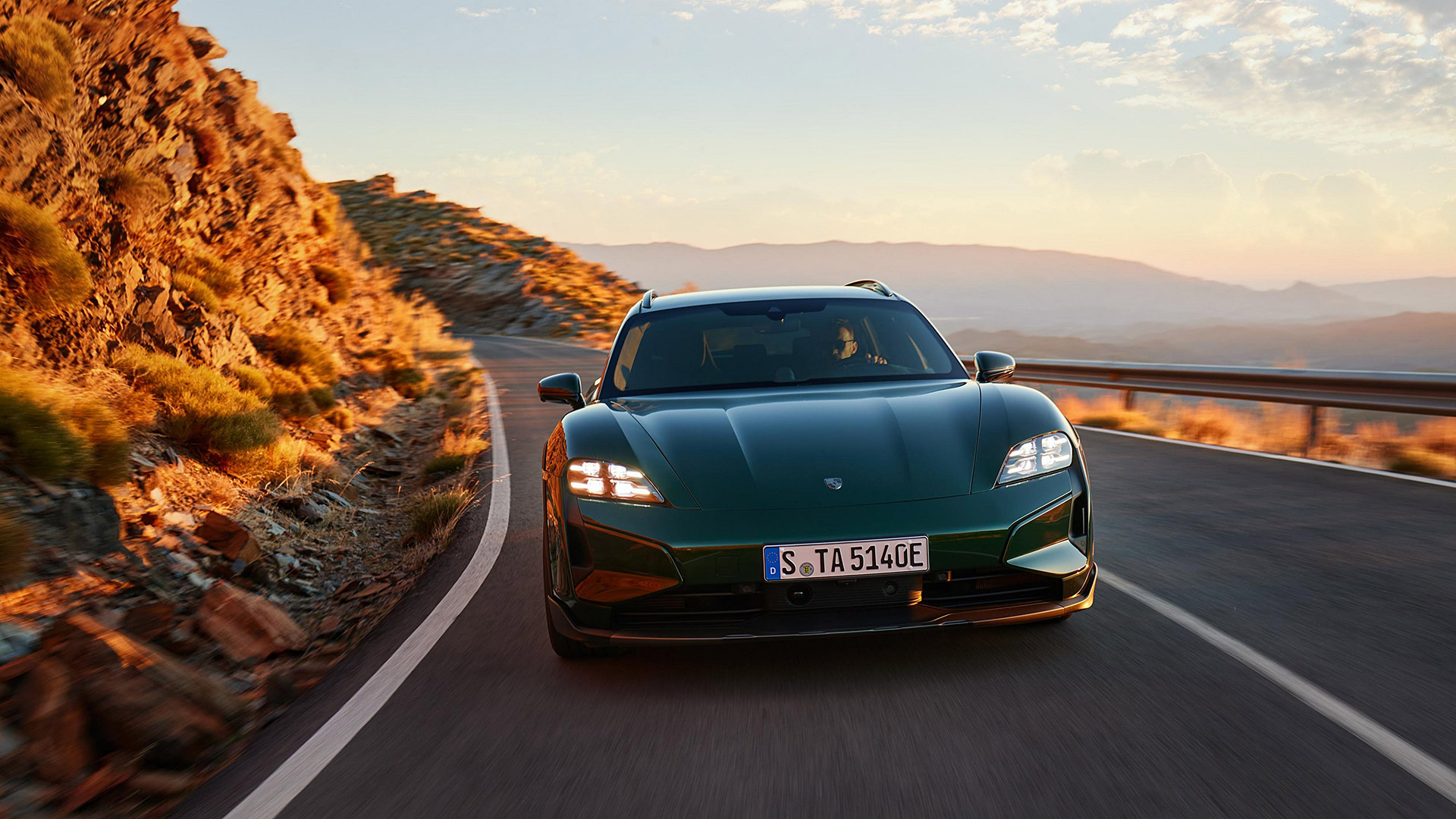 2025 Porsche Taycan Turbo Cross Turismo 3