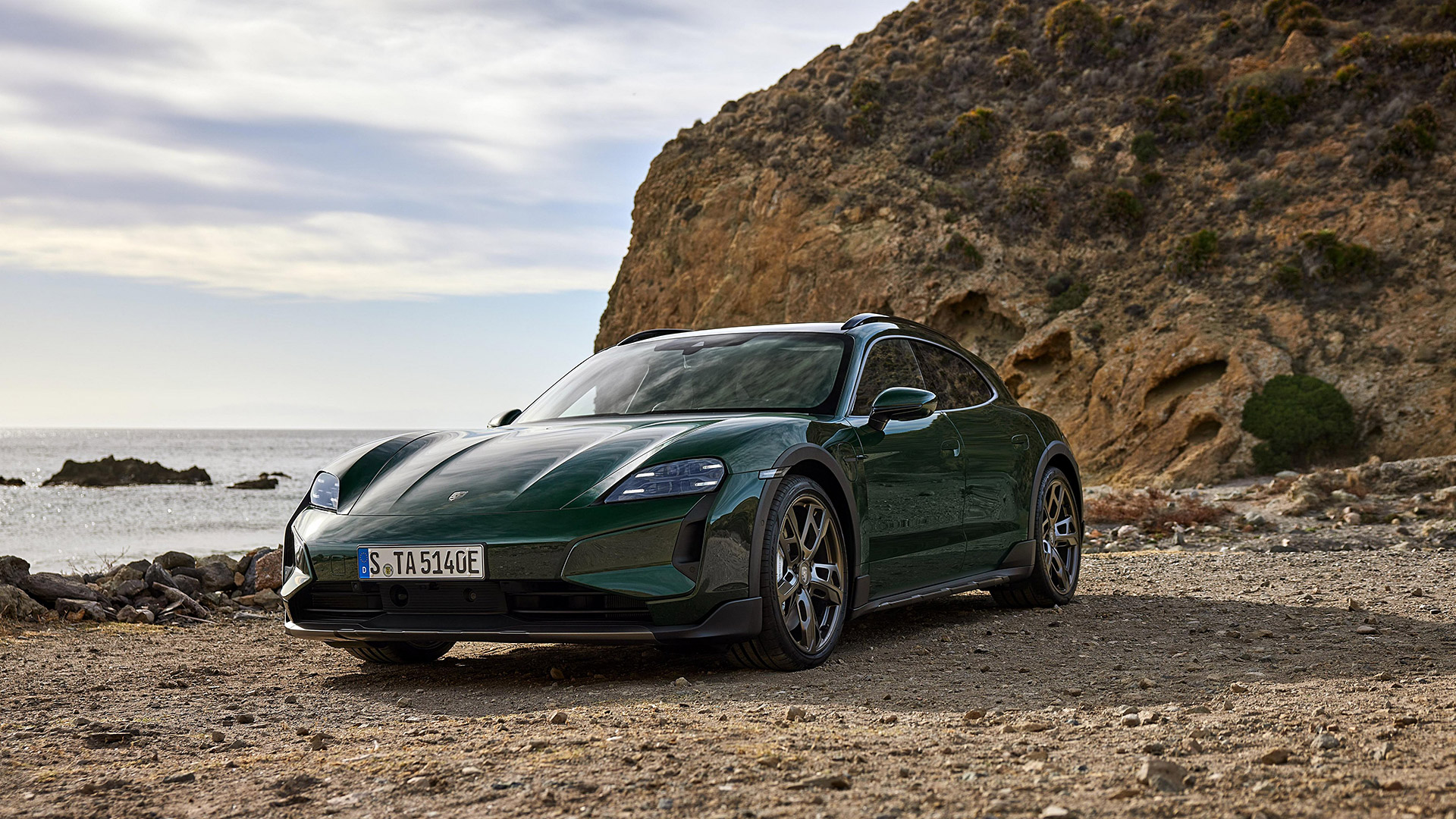 2025 Porsche Taycan Turbo Cross Turismo 5