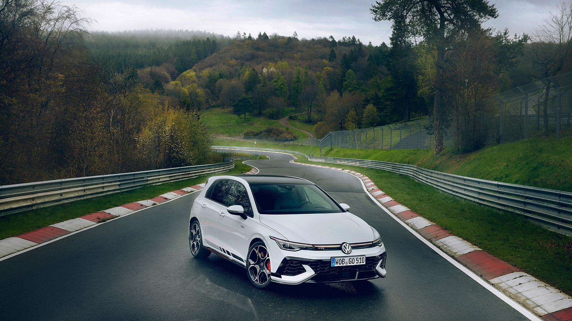 2025 Volkswagen Golf GTI Clubsport 3