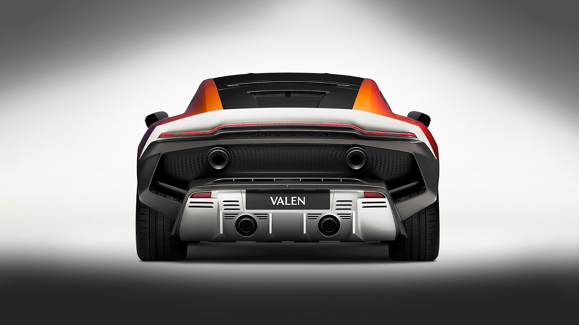 2028 Aston Martin Valen 4